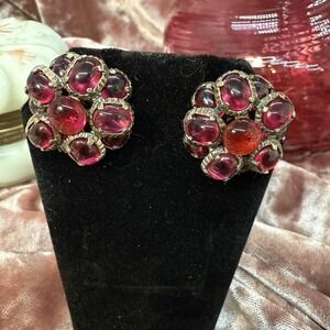 Crown Trifari Renaissance Clipon Earrings Cabochon Cluster 1964 Gripoix Glass